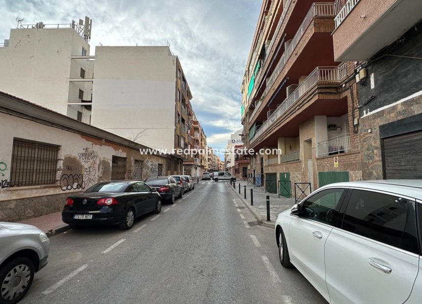 Videresalg - Virksomhet -
Torrevieja - Playa del Cura