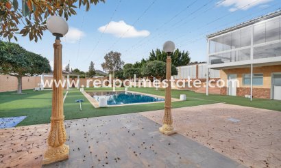Villa - Återförsäljning - Alicante - Rebolledo