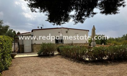 Villa - Återförsäljning - Biar - Costa Blanca