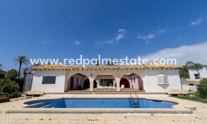 Villa - Återförsäljning - Cabo Roig - La Zenia