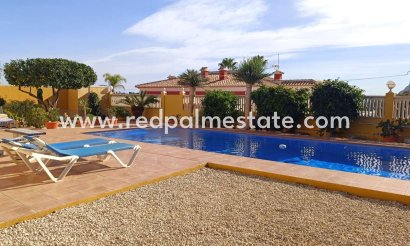 Villa - Återförsäljning -
            Calpe - MC-13881