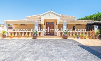 Villa - Återförsäljning - Daya Vieja - Costa Blanca