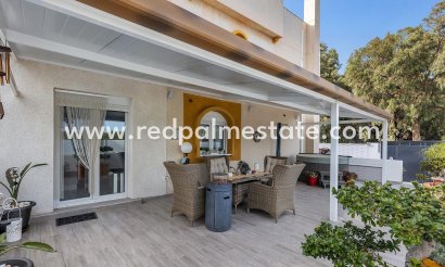 Villa - Återförsäljning - Guardamar del Segura - Urbanizaciones