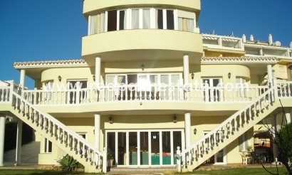 Villa - Återförsäljning - La Cala de Mijas - La Cala de Mijas