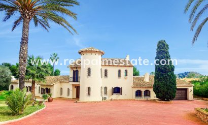 Villa - Återförsäljning - La Manga - Costa Calida