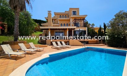 Villa - Återförsäljning - La Manga - Costa Calida