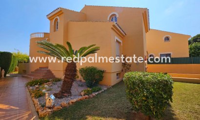 Villa - Återförsäljning -
            La Manga - MC-40592