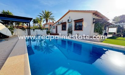 Villa - Återförsäljning - Orihuela Costa - Cabo Roig