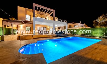 Villa - Återförsäljning - Orihuela Costa - Cabo Roig