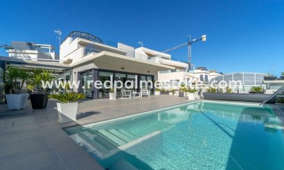 Villa - Återförsäljning - Orihuela Costa - Campoamor