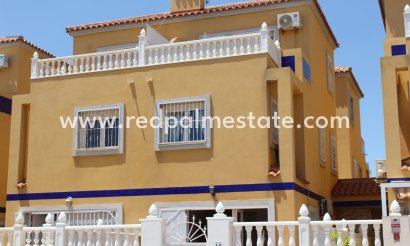 Villa - Återförsäljning - Orihuela Costa - Costa Blanca