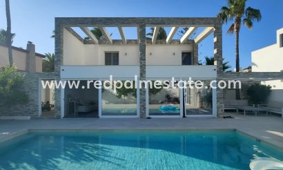 Villa - Återförsäljning - Orihuela Costa - Costa Blanca