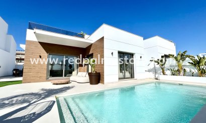 Villa - Återförsäljning - Orihuela Costa - Inland