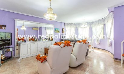 Villa - Återförsäljning - Orihuela Costa - La Florida