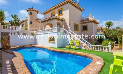 Villa - Återförsäljning - Orihuela Costa - La Zenia