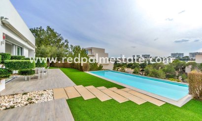 Villa - Återförsäljning - Orihuela Costa - Las Colinas Golf