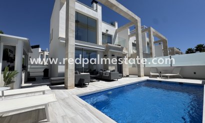 Villa - Återförsäljning - Orihuela Costa - Lomas de Cabo Roig