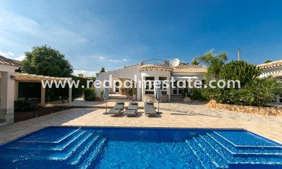 Villa - Återförsäljning - Orihuela Costa - Lomas de Don Juan