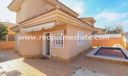 Villa - Återförsäljning - Orihuela Costa - Los altos