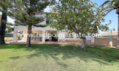 Villa - Återförsäljning -
            Orihuela Costa - MR2-43757