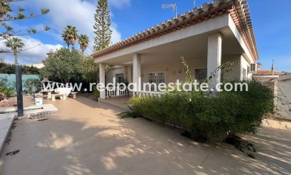 Villa - Återförsäljning -
            Orihuela Costa - MR2-67869