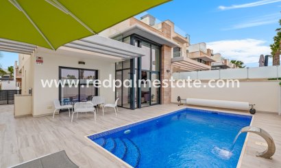 Villa - Återförsäljning -
            Orihuela Costa - MR2-78143