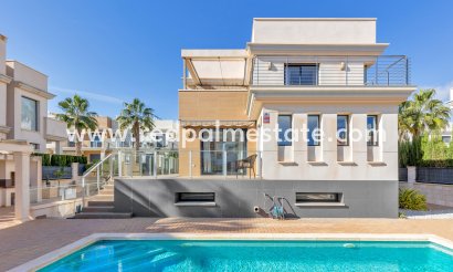 Villa - Återförsäljning - Orihuela Costa - Orihuela Costa