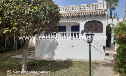 Villa - Återförsäljning - Orihuela Costa - Playa Flamenca