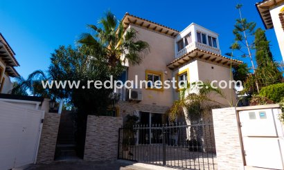 Villa - Återförsäljning - Orihuela Costa - Playa Flamenca