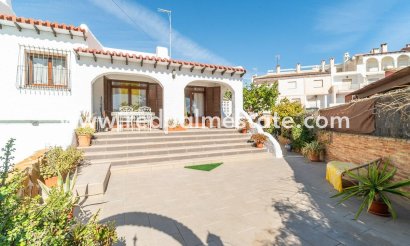 Villa - Återförsäljning - Orihuela Costa - Punta Prima