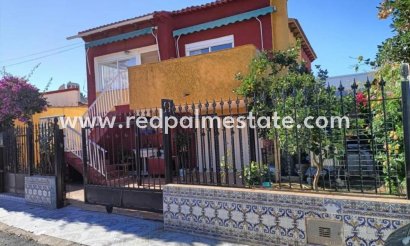 Villa - Återförsäljning - Orihuela Costa - Punta Prima