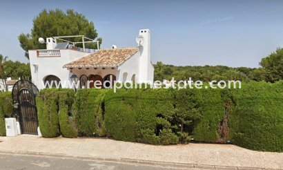 Villa - Återförsäljning - Orihuela Costa - Villamartín