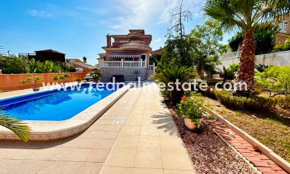 Villa - Återförsäljning - Orihuela - Inland