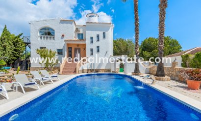Villa - Återförsäljning - Pinar de Campoverde - Costa Blanca