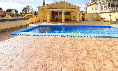 Villa - Återförsäljning - Pinar de Campoverde - Pinar de Campoverde