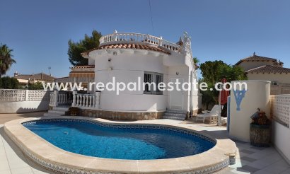 Villa - Återförsäljning - San Miguel de Salinas - Villamartín