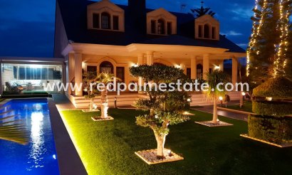 Villa - Återförsäljning - Torrevieja - Aguas Nuevas