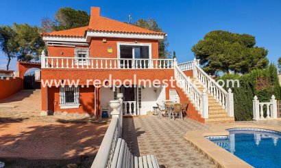 Villa - Återförsäljning - Torrevieja - Costa Blanca