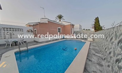 Villa - Återförsäljning - Torrevieja - La Siesta - El Salado -  Torreta
