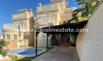 Villa - Återförsäljning - Torrevieja - Los altos