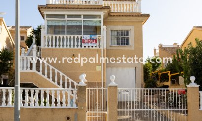 Villa - Återförsäljning - Torrevieja - Los Altos