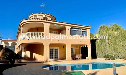 Villa - Återförsäljning - Torrevieja - Los Balcones