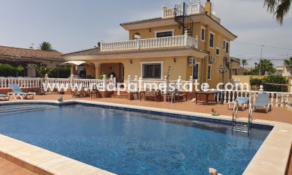 Villa - Återförsäljning - Torrevieja - Los balcones