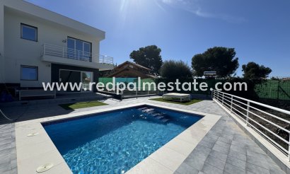 Villa - Återförsäljning - Torrevieja - Los balcones