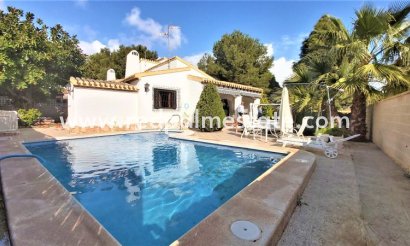Villa - Återförsäljning -
            Torrevieja - MR2-84488