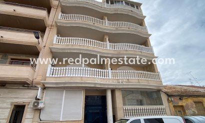 Villa - Återförsäljning - Torrevieja - Playa del Cura