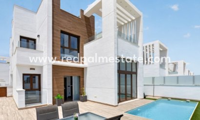 Villa - Återförsäljning - Torrevieja - Torrevieja