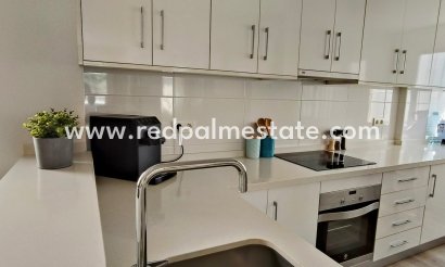 Villa - Återförsäljning - Torrevieja - Torrevieja