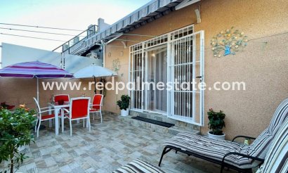 Villa - Återförsäljning - Torrevieja - Torrevieja