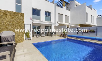 Villa / Halfvrijstaand - Herverkoop - Torrevieja - Nueva Torrevieja - Aguas Nuevas